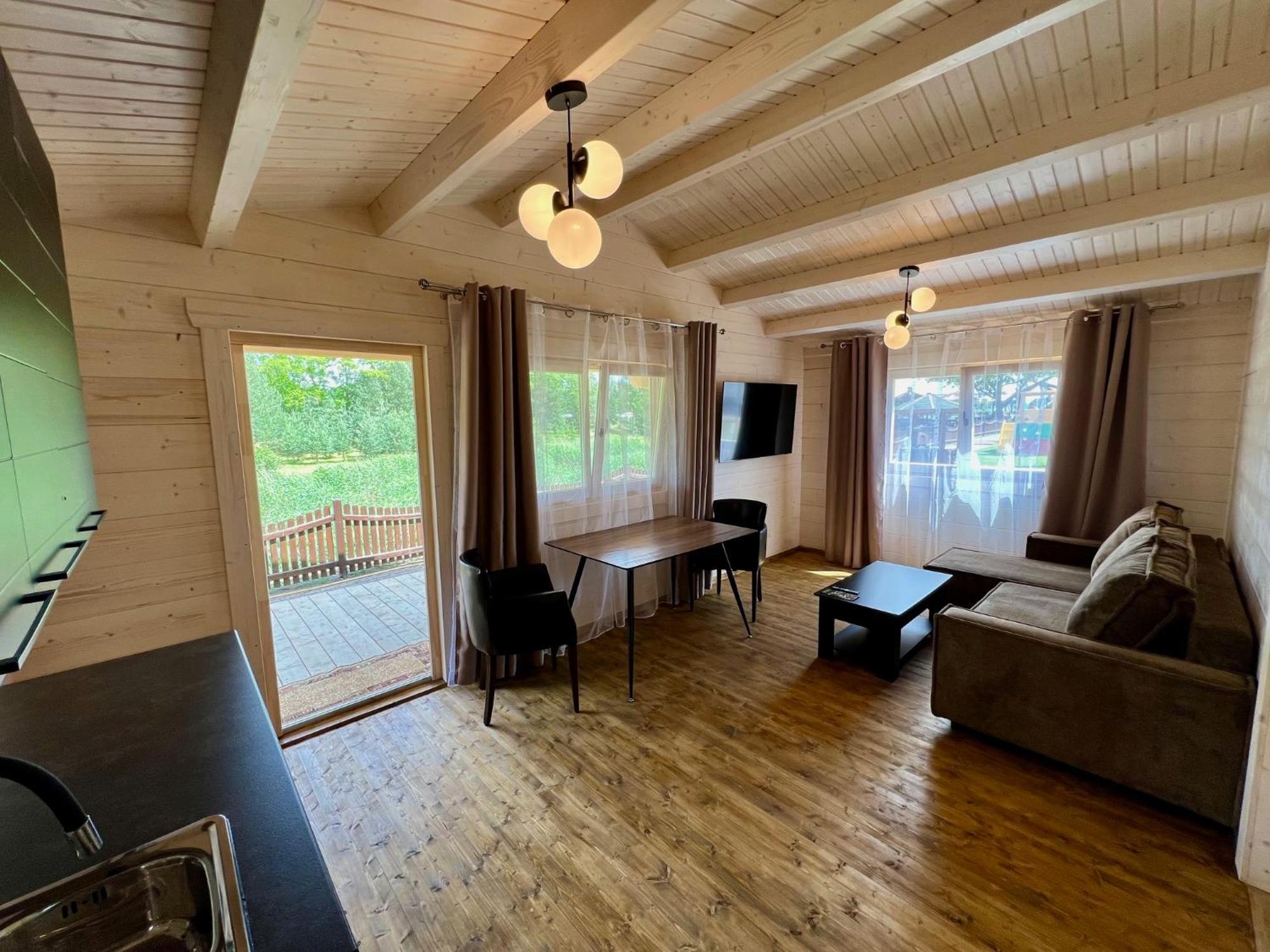 Butenas Hotel Tyla Biržai Eksteriør billede
